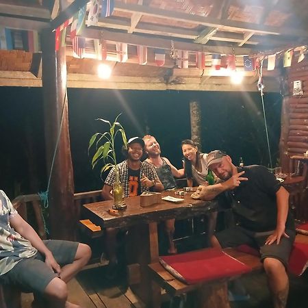 Batu Kapal Guest House & Jungle Trekking Bukit Lawang Exterior foto